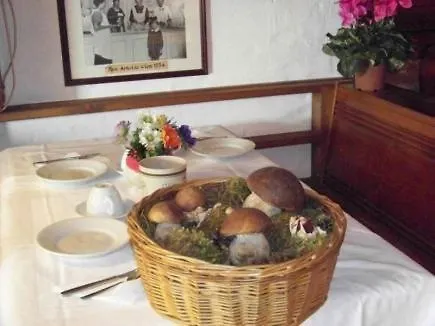 Garni Pecol Bed & Breakfast Fusine Italy
